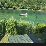 Deni&dino Vikendica Lohovo